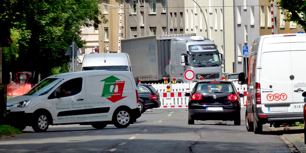 Erneut Sperrung des Bahnübergangs Pferdebachstraße (Foto: Marek Schirmer)