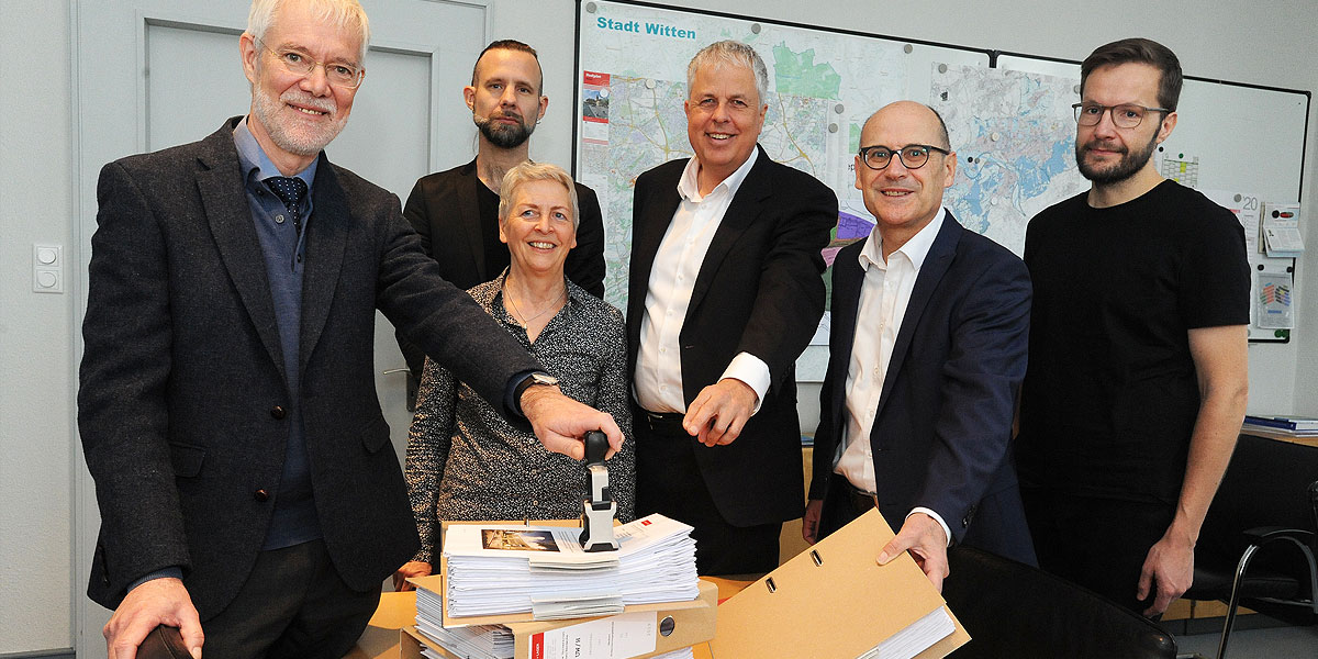 Uni Witten/Herdecke übergibt Bauantrag an die Stadt Witten