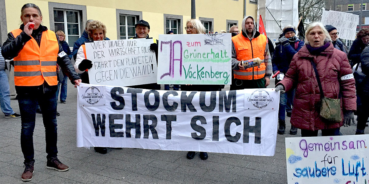 Kundgebung am 24. Januar vor Ausschusssitzung auf dem Rathausplatz in Witten. (Foto: Marek Schirmer)