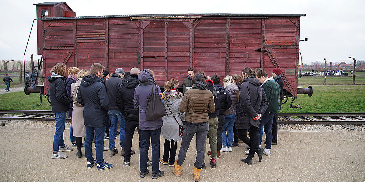 Exkursion von Medizin- und Psychologiestudierenden der Universität Witten/Herdecke nach Auschwitz-Birkenau (Foto: Universität Witten/Herdecke)