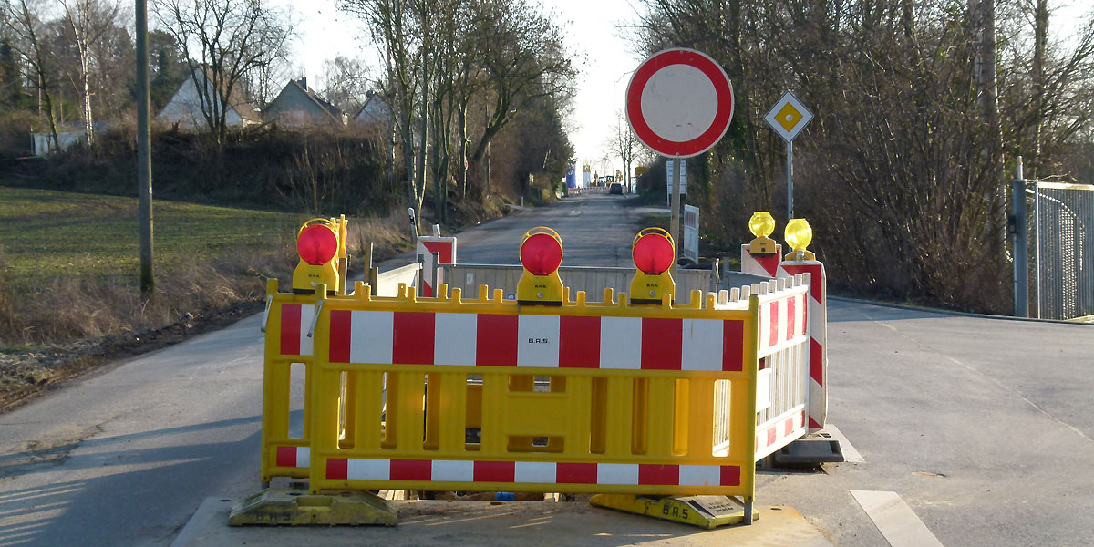 Bereits im Jahr 2019 wurden unter der Straße Bebbelsdorf Kanalarbeiten durchgeführt, damals auf dem Abschnitt zwischen Walfischstraße und der Zufahrt zur Biogasanlage. (Foto: M. Schirmer)