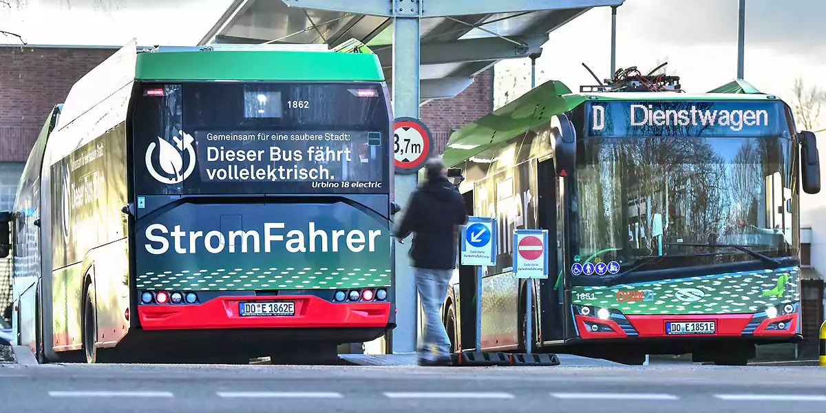 Elektrobus an der Haltestelle Westfalenhallen in Dortmund (Foto: DSW21/Jörg Schimmel)