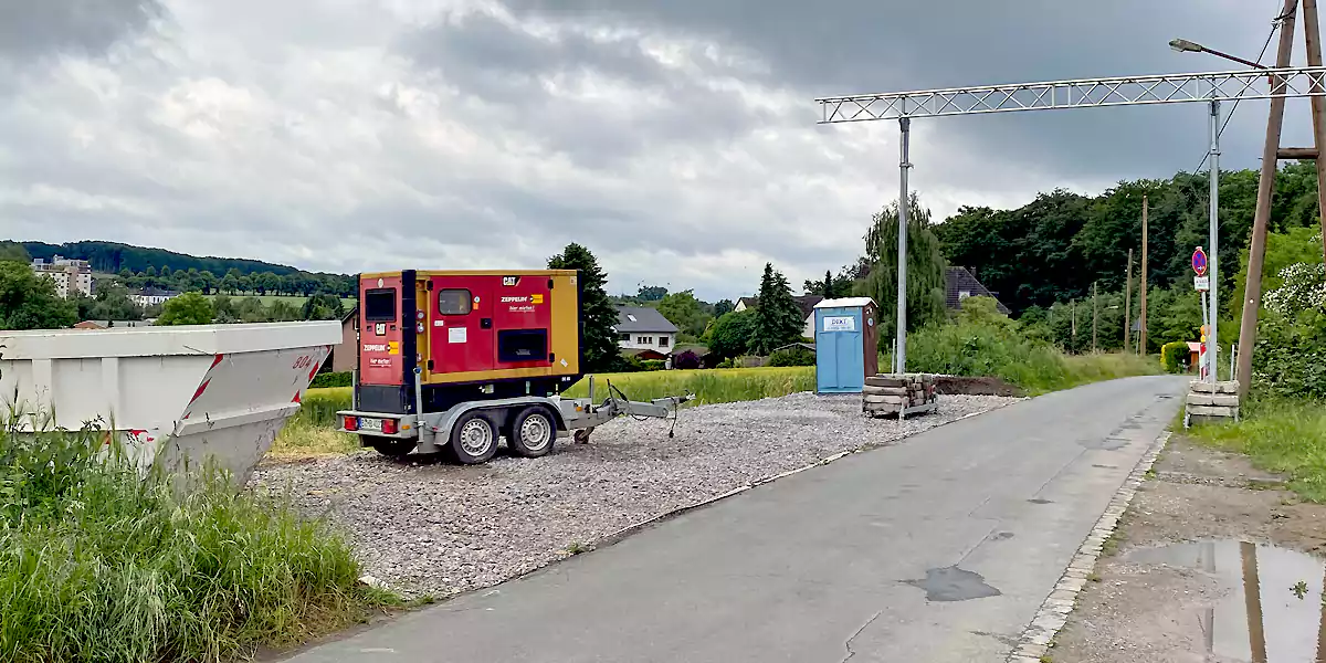 Die Baustelle rund um den Tagesbruch an der Mittelstraße wird zurückgebaut. (Foto: M. Schirmer)